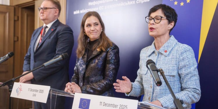 Ukraine advances toward EU membership despite ongoing war with Russia