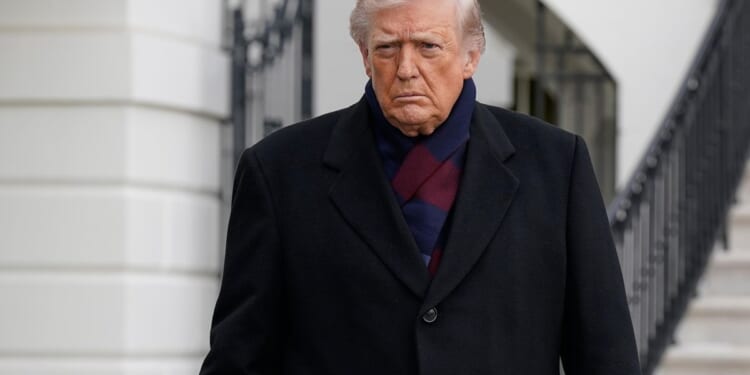 Trump flips coin, helps kick off Army-Navy game