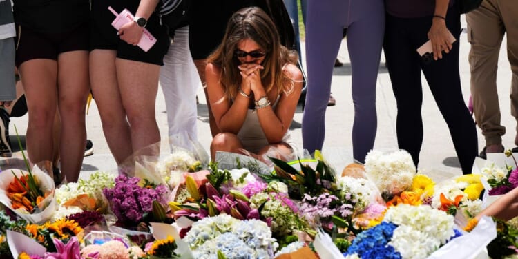 Bondi Beach mass shooting inspire by Islamic State, Australian police say