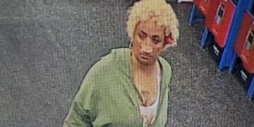 Texas woman arrested for hiding razor blades in loaves of bread at Mississippi Walmart stores