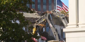 Federal judge seems unconvinced that White House should stop ballroom construction