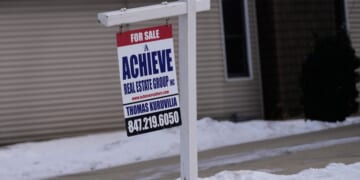 November U.S. homes sales rose from the previous month, but down from 2024 as prices climb