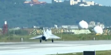 China sends message to Japan, U.S. with massive military drills encircling Taiwan