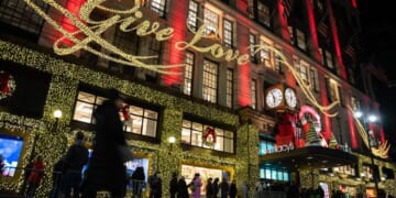 Consumer confidence falters in December to lowest level since U.S. tariffs rolled out in April