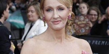 JK Rowling Strikes Again, Rips LGBT Crowd After Rapist Targets Girls in Mixed Gender Changing Rooms – PJ Media