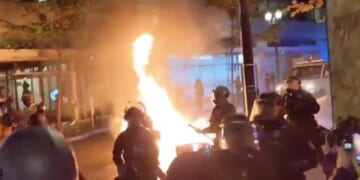 Man Throws Molotov Cocktails Into L.A. Federal Building – PJ Media