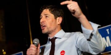 Minneapolis’ Democrat Mayor Says City Will Resist Trump Response to Somali Scammer Scandal