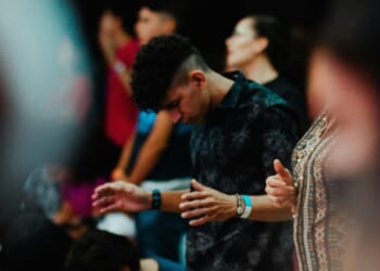 New Hispanic Churches See Growth Despite Political Turmoil