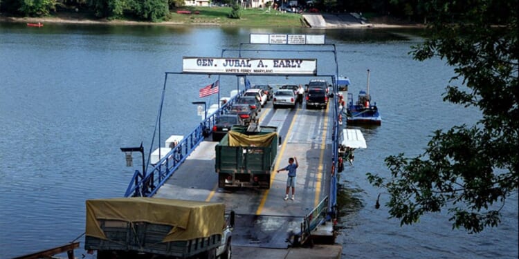 People protest at former location of White's Ferry, clamoring for it to be reopened