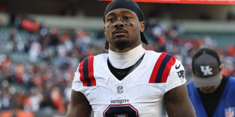 Patriots say criminal cases facing Diggs, Barmore won't distract them ahead of regular-season finale