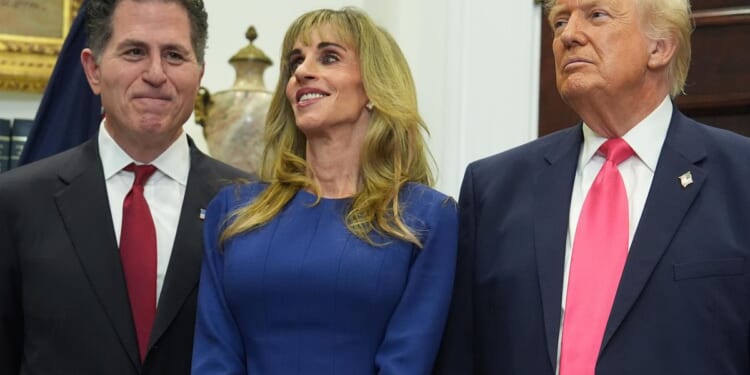 Trump billionaire donations raise legal questions about White House ballroom funding