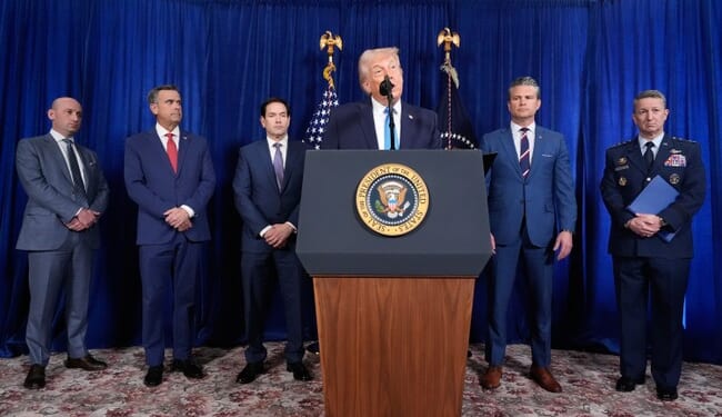 Extraordinary Photos Chronicle Trump Team Reaction to 'Operation Absolute Resolve' to Get Maduro – PJ Media