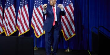 Trump pushes back against Democrats' criticism of Maduro raid