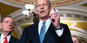 Senate advances spending package as lawmakers tee up another ahead of Jan. 30 deadline