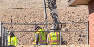 After main break, more than 100,000 El Paso, Texas residents left with little to no water