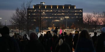 Footage shows the minutes before immigration officer fatally shoots woman in Minneapolis