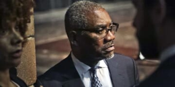 Trump to shut down Afghan evacuee camp