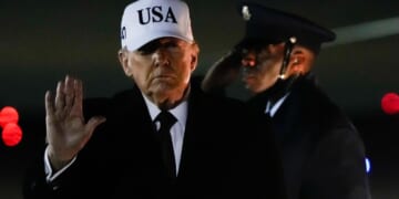 Live updates: Trump threatens to use the Insurrection Act in Minneapolis