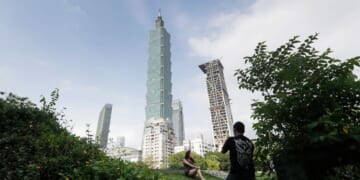 Climber's 'Skyscraper Live' ascent of 1,667-foot tower in Taiwan delayed by rain