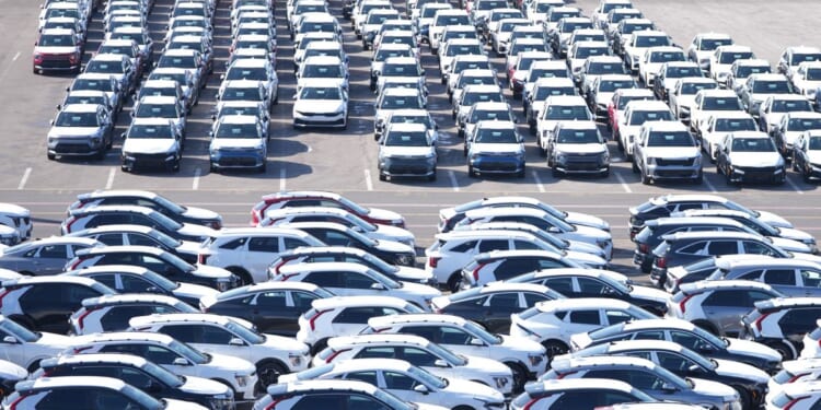 Trump plans to raise tariffs on South Korean goods from 15% to 25%, citing impatience with deal's OK