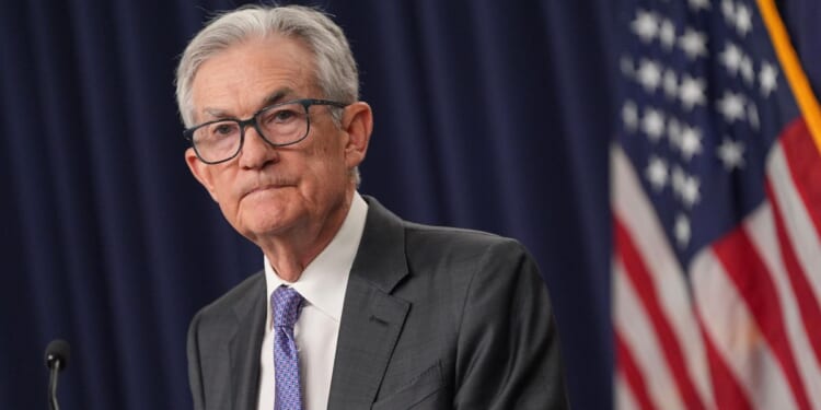 Federal Reserve may keep rates unchanged as economy shows signs of health