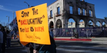 Local officials rip Los Angeles leaders for disastrous Palisades fire response