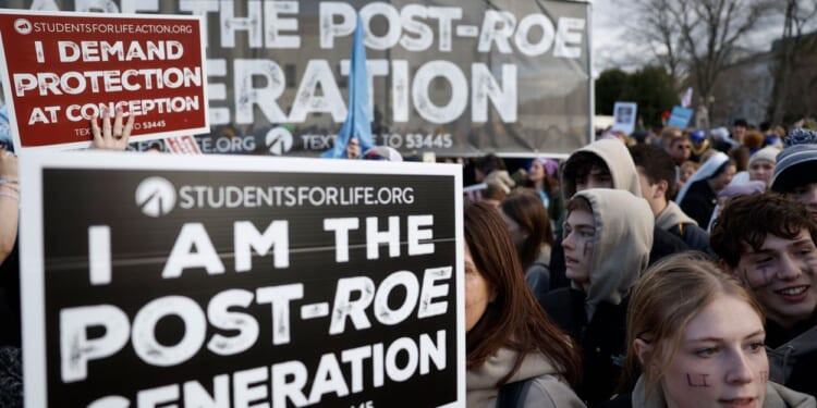 Here's How Harry Reid Helped End Roe