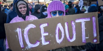 Major Hotel in Minneapolis Accused of Refusing Service to ICE