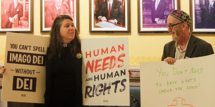 PAC urges transgender people to flee Kansas to avoid 'persecution' over voided gender markers