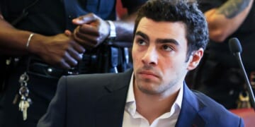 Federal prosecutors won't appeal ruling barring death penalty in Luigi Mangione case