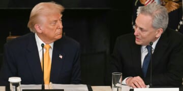 White House Interferes in Florida Attempt to Limit AI for Minors