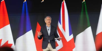 Democratic moderates warn that leaning too far left in midterms sets up presidential loss in 2028