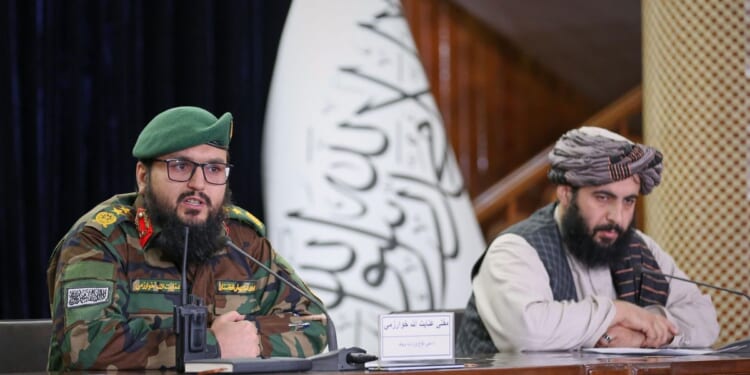 Turkey offers to try to revive a truce as Pakistan-Afghan border clashes enter sixth day