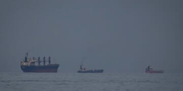 U.S. military vexed by elusive enemy in the Strait of Hormuz