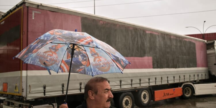 Iranians cross into northern Iraq for cheaper food, internet and work after border reopens