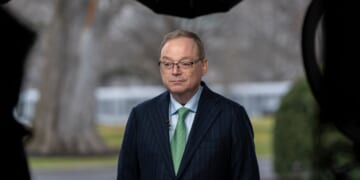 U.S. national debt surges past $39 trillion just weeks into war in Iran