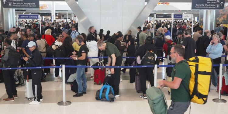 How to monitor airport security lines at U.S. airports while TSA officers go without pay