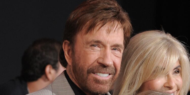 Chuck Norris, martial arts master and actor whose toughness became internet lore, dies at 86