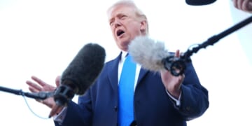 Trump asks ICE agents to go maskless at airports