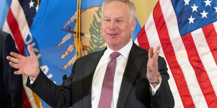 Energy exec Alan Armstrong tapped to fill Mullin’s Senate seat