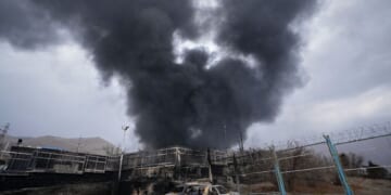 Egypt, Pakistan join neutral Oman in trying to mediate end to Iran war