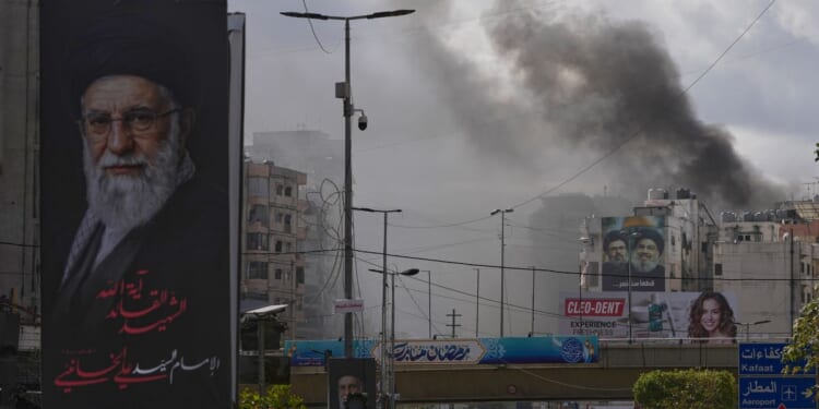 White House says Iran talks progressing as Tehran publicly rejects U.S. proposal, strikes continue