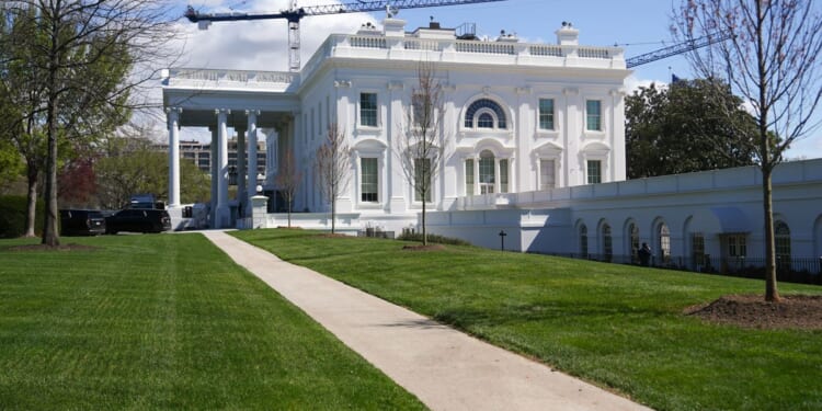 Judge shuts down Trump’s White House ballroom project