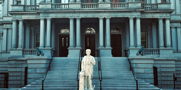 Christopher Columbus Statue Installed at White House