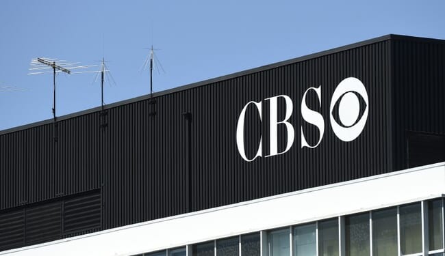 Every Now and Then Someone Stands Far From the Maddening, Proggy Crowd – HotAir