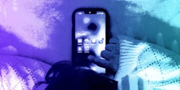 Low-Tech Parenting Must Be a Big Tent