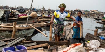 Nigeria Evicts 40,000 from Floating Slum