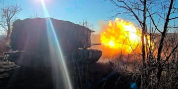 Russia and Ukraine trade deadly strikes as Zelenskyy travels to Istanbul for talks with Erdogan