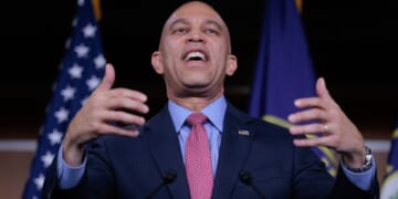 As Trump Seeks Iran Deal, Congress Wants Say on Foreign Policy