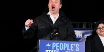 Chris Murphy Doubles Down on Defending Iranian Propaganda – HotAir